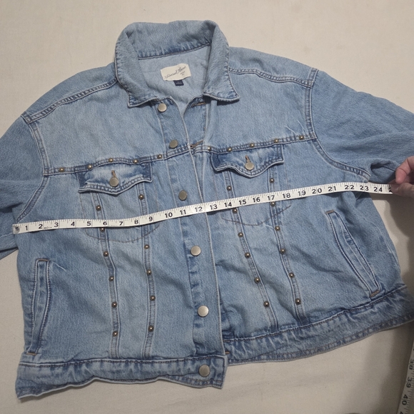 Universal Thread Light Blue Jean Jacket - Picture 6 of 10